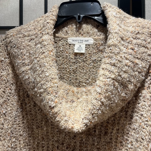 Women’s cowl neck sweater. Skys the limit size 1X beige NWT - Picture 3 of 6